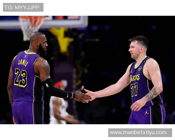 东契奇谈比赛感受艾顿表现出色斯玛特助攻全队表现提升